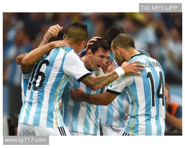 阿根廷与克罗地亚精彩对决动图回顾，足球激情瞬间尽在其中